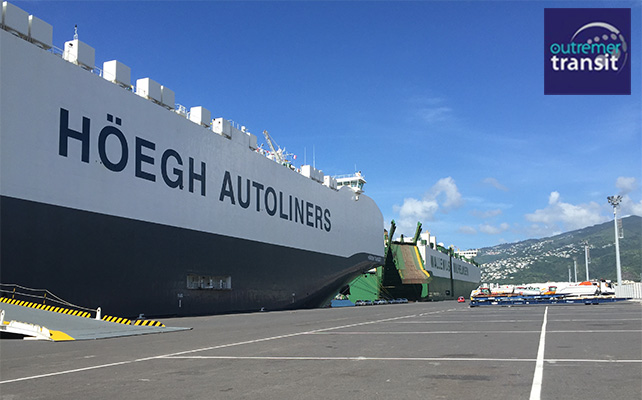 Photos du transport maritime  de voitures à la Réunion